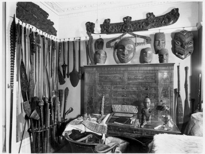 Oldman collection artifacts with writing desk, England, by Hobbs, Offen & Co Ltd. Te Papa (O.027330) Writing desk and collection items