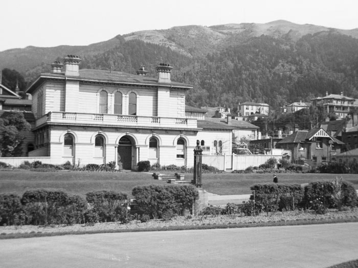 Colonial Museum, Wellington. 29 September 1934 by Leslie Adkin. Gift of G. L. Adkin family estate, 1964. Te Papa (A.005434) 1934 photograph of Wellington Colonial Museum