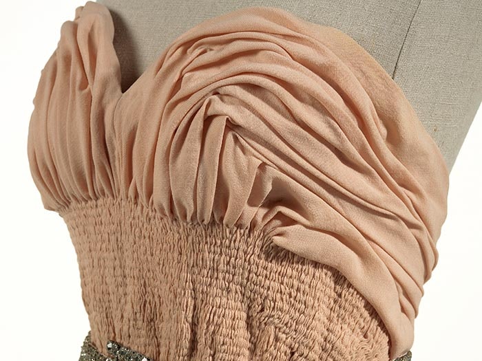 Gown, evening, circa 1948, Paris, by Pierre Balmain. Gift of Mary-Annette Hay, 2007. CC BY-NC-ND licence. Te Papa (GH015670) Evening gown worn by Mary-Annette Hay