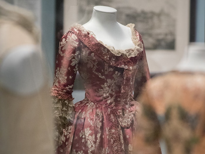 Mauve dress in the Splendour exhibition, 2016. Photograph by Kate Whitley. Te Papa Mauve dress in the Splendour exhibition