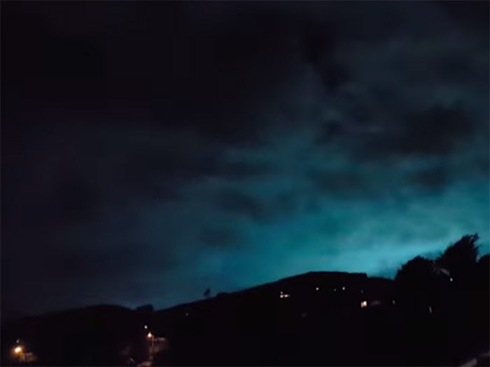 Earthquake lights over Wellington, 14 Nov 2016 Earthquake lights over Wellington, 14 Nov 2016