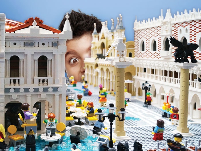 lego-branding-tepapa-700x525_0.jpg lego-branding-tepapa-700x525_0.jpg