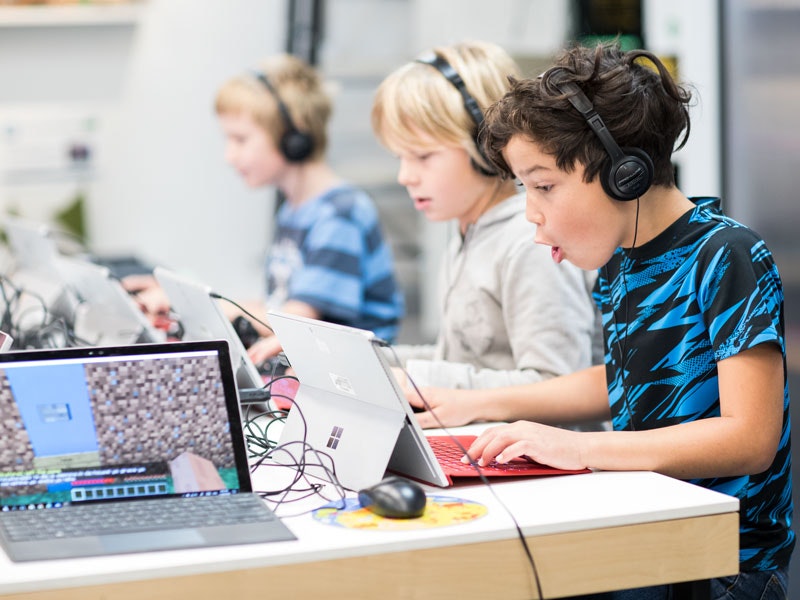 Playing ShakerMod, 2018. Photo by Kate Whitley. Te Papa Excited children playing ShakerMod