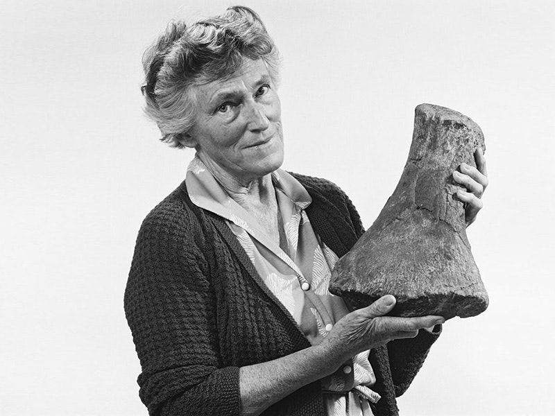 Joan Wiffen, 1983. Photo by Wendy St George. Courtesy of GNS Science joan-wiffen-1000x923.jpg