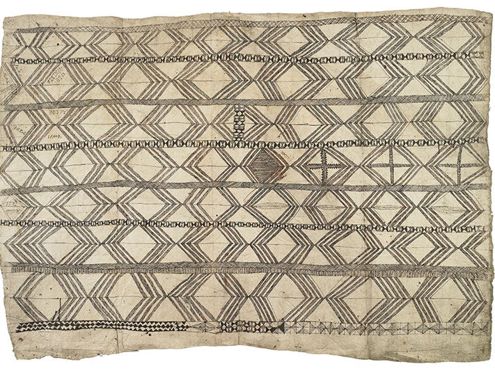 Hiapo (tapa cloth), circa 1860, Niue, maker unknown. Purchased 1988. Te Papa (FE008655) A large cloth made of mulberry plant paper with patterns inked on it