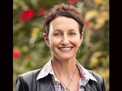 Billie Lythberg Head and shoulders of a woman with short hair.